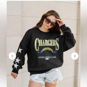 LOS ANGELES CHARGERS GAMEDAY GLIMMER EMBELLISHED STAR-SLEEVE PULLOVER